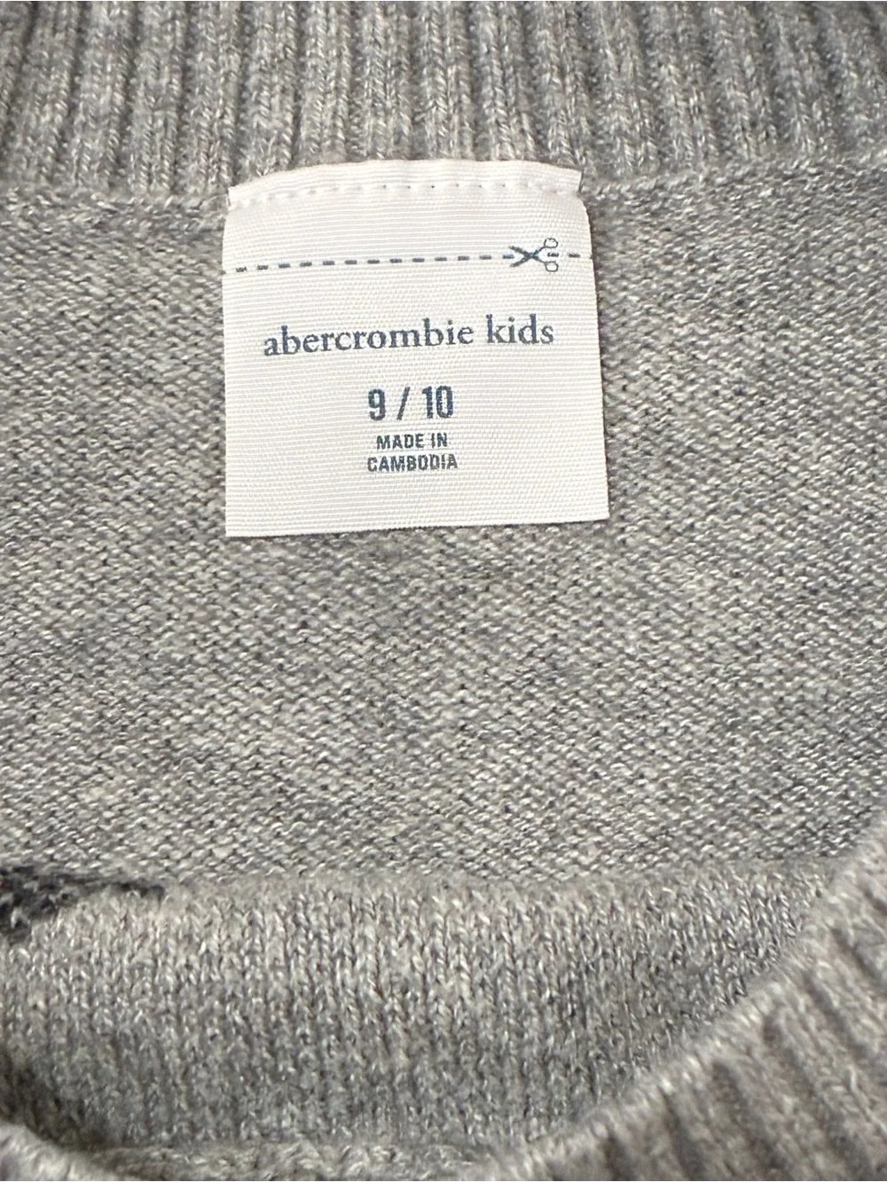 abercrombie kids Gray Knit Sweater with Black Cat Graphic Girls Size 9/10